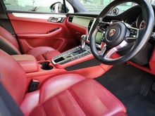 STRIKING RED INTERIOR JPN SPEC LOADED SPEC 2015 Porsche Macan 3.6 Turbo TOP