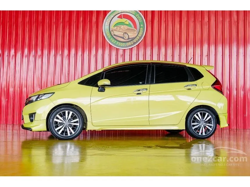 2016 Honda Jazz SV i-VTEC Hatchback