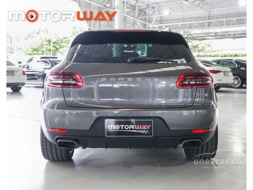 2016 Porsche MACAN SUV