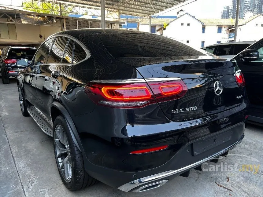 2022 Mercedes-Benz GLC300 4MATIC AMG Line Coupe