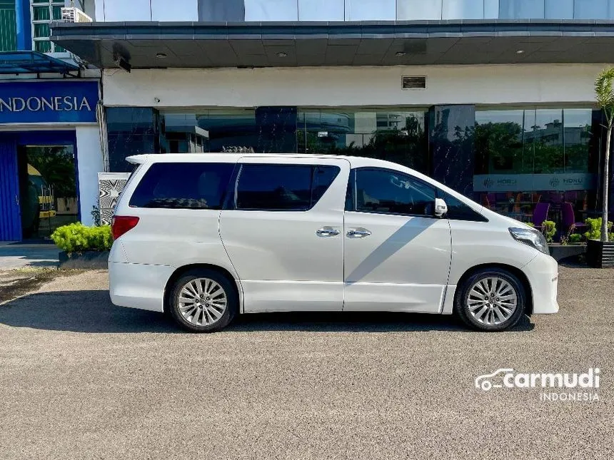 2014 Toyota Alphard SC MPV
