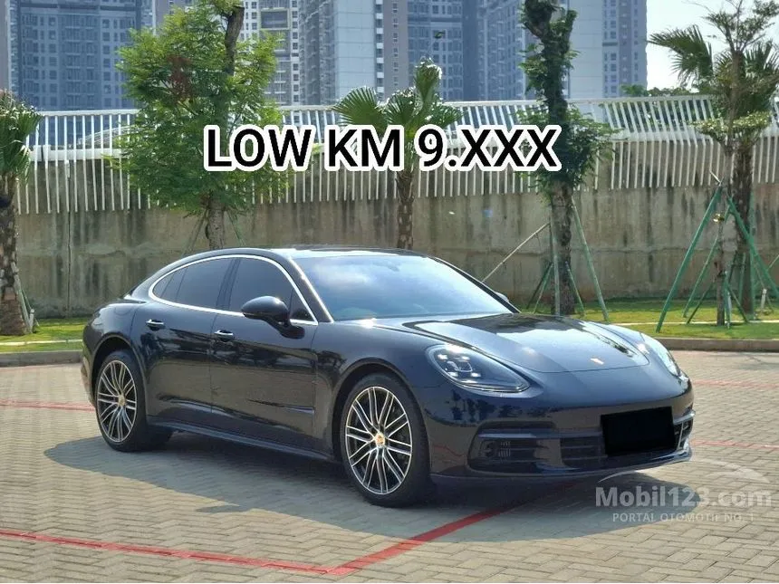 2017 Porsche Panamera 4S Hatchback