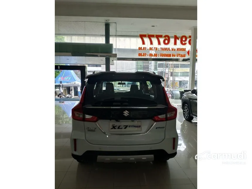 2025 Suzuki XL7 Alpha Hybrid (Two Tone) SUV