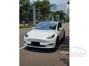 2022 Tesla Model Y Standard SUV