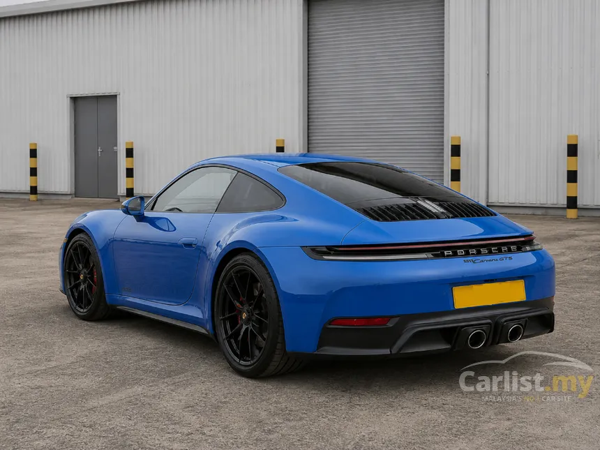 2025 Porsche 911 Carrera 4 GTS Coupe