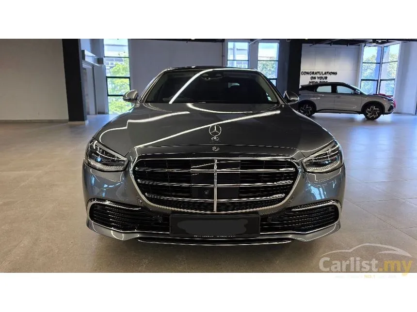 2022 Mercedes-Benz S580e Sedan