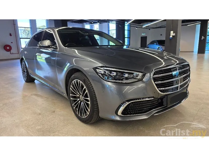 2022 Mercedes-Benz S580e Sedan