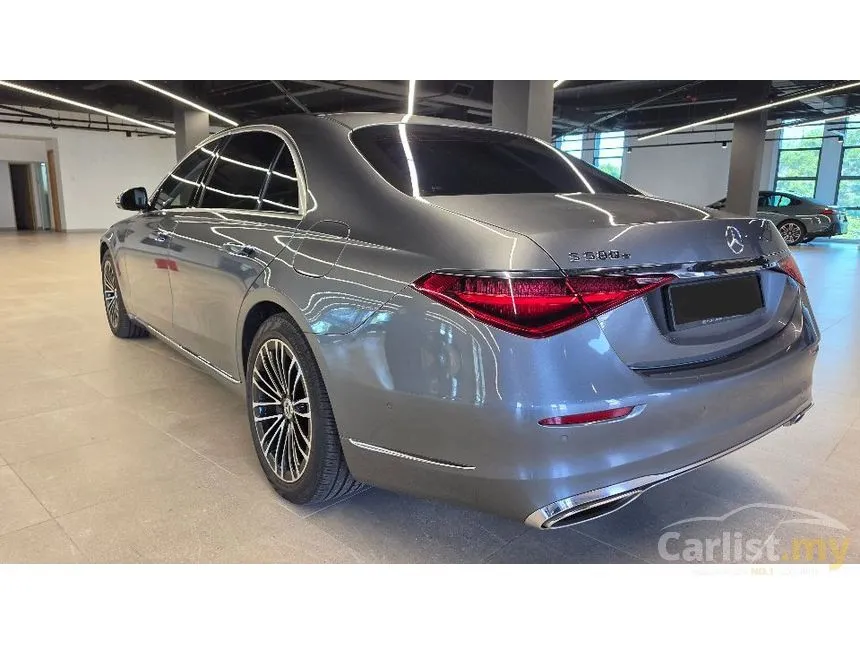 2022 Mercedes-Benz S580e Sedan