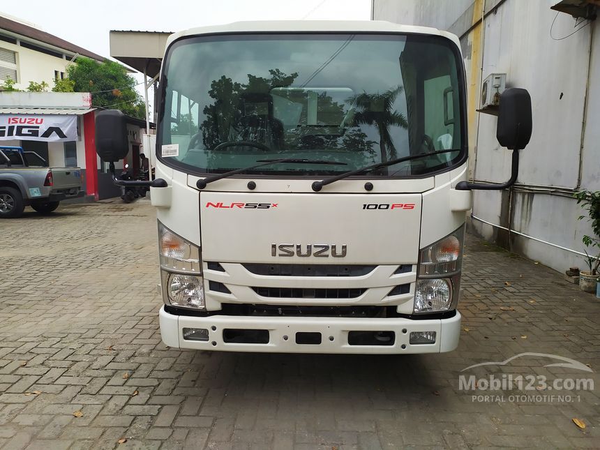 Isuzu elf 2020