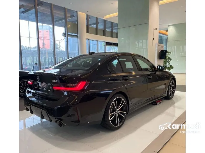 2024 BMW 330i M Sport Pro Sedan