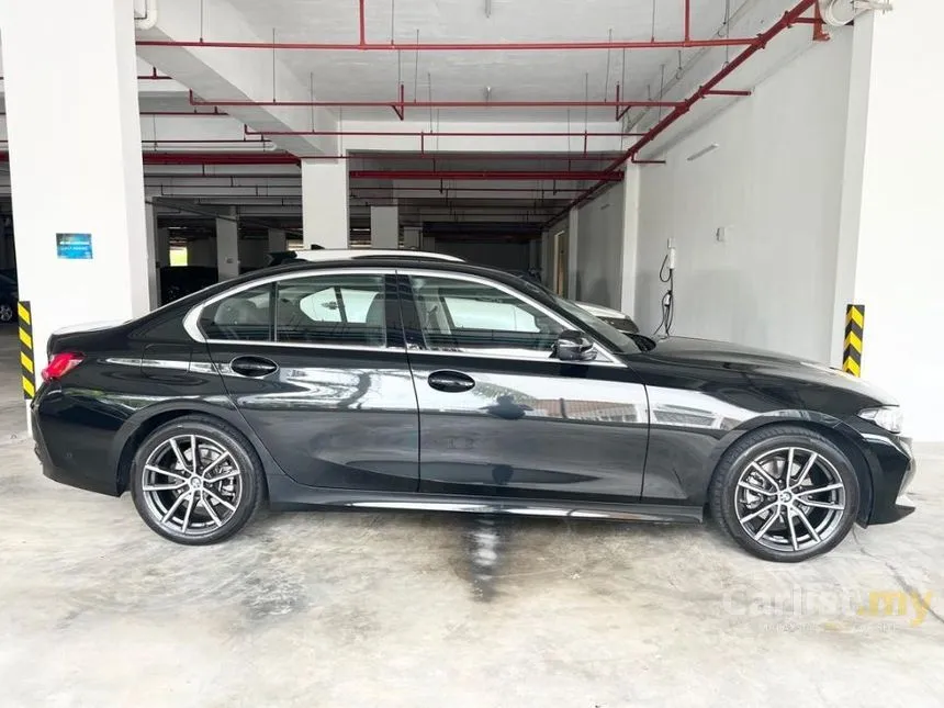 2025 BMW 320i Sport Sedan