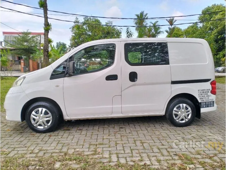 2014 Nissan NV200 Panel Van