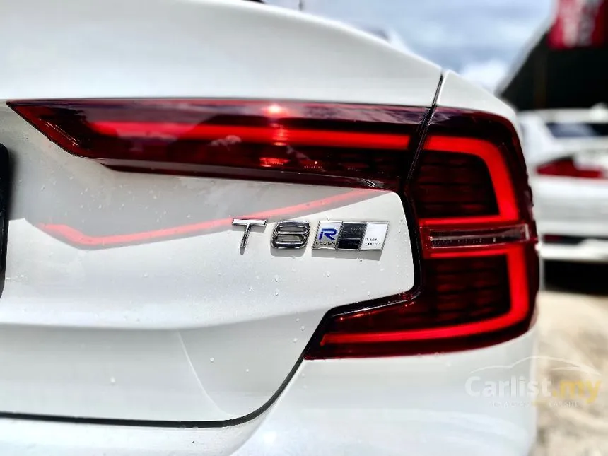 2020 Volvo S60 Recharge T8 R-Design Sedan