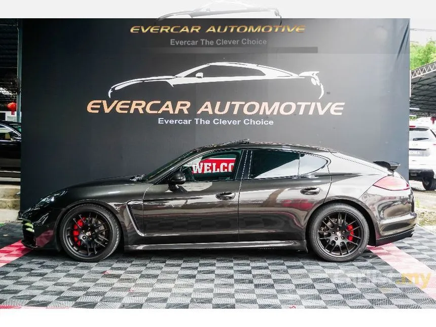2011 Porsche Panamera 4S Hatchback