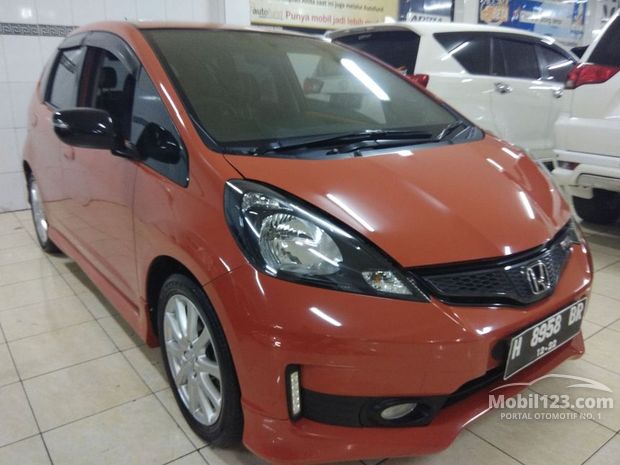 Honda Jazz RS Mobil bekas dijual di Jawa-tengah Indonesia Honda Jazz RS Mobil bekas dijual di Jawa-tengah Indonesia
