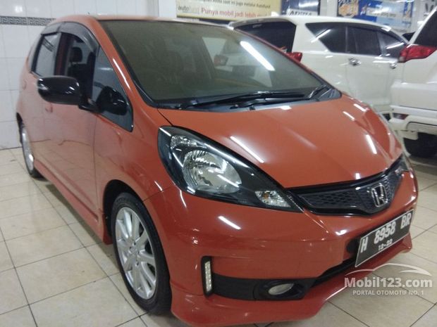 Honda Jazz RS Mobil bekas dijual di Jawa-tengah Indonesia 