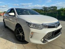 TIP TOP CONDITION 2016 Toyota Camry 2.5 Hybrid Sedan LOOK LIKE NEW