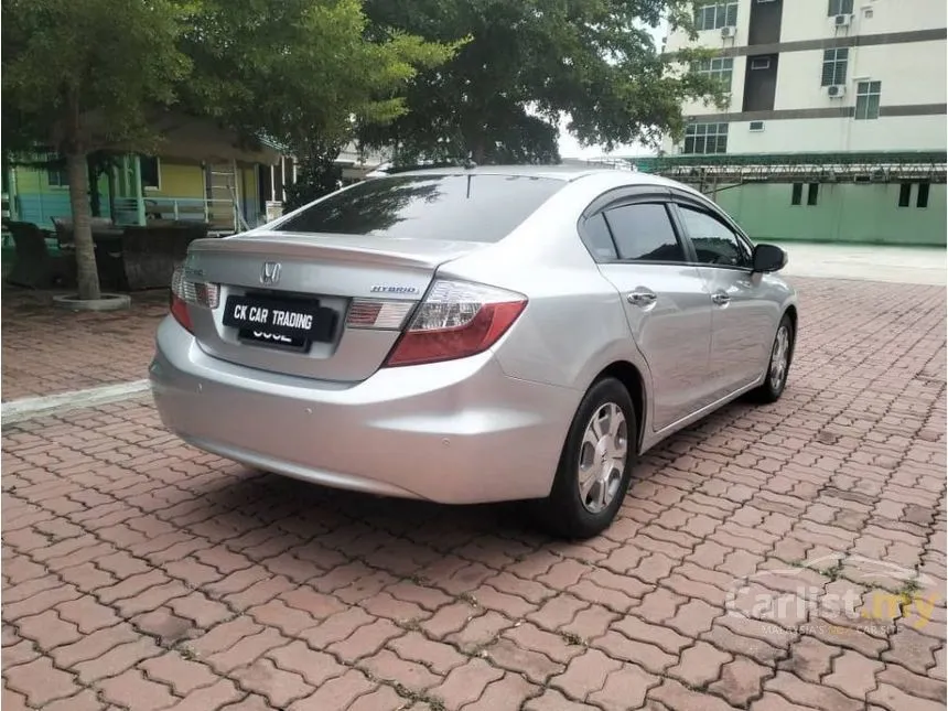 2013 Honda Civic Hybrid Sedan