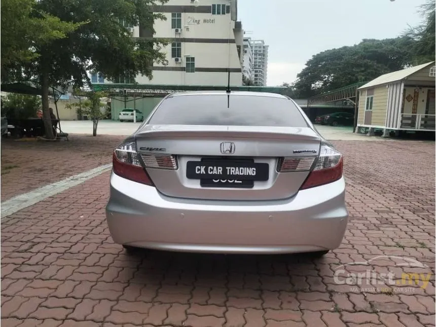 2013 Honda Civic Hybrid Sedan