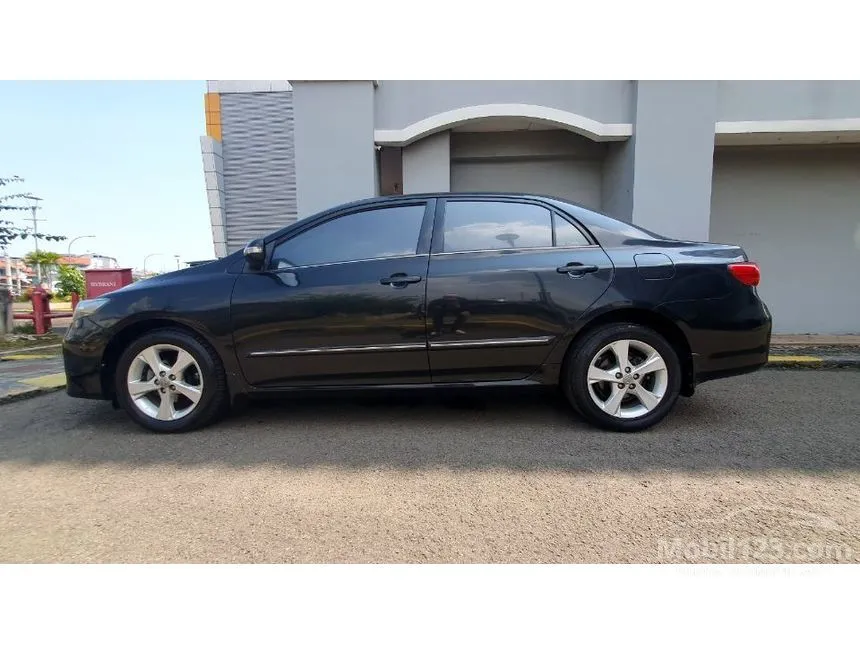 2012 Toyota Corolla Altis V Sedan