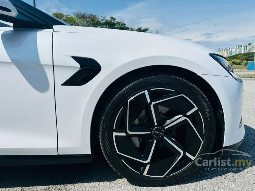 2024 BYD Seal Performance Sedan