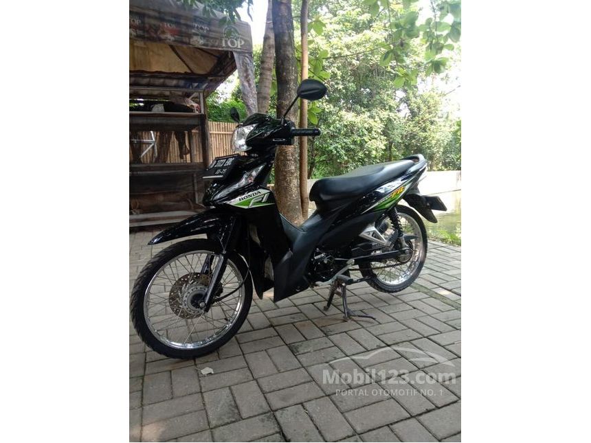 Jual Motor Honda Revo Fit 0 1 Di Jawa Barat Manual Others Hitam Rp 9 500 000 Mobil123 Com