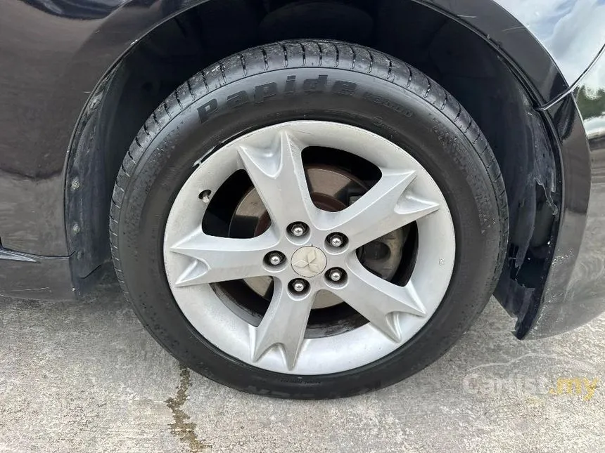 2008 Mitsubishi Grandis MPV