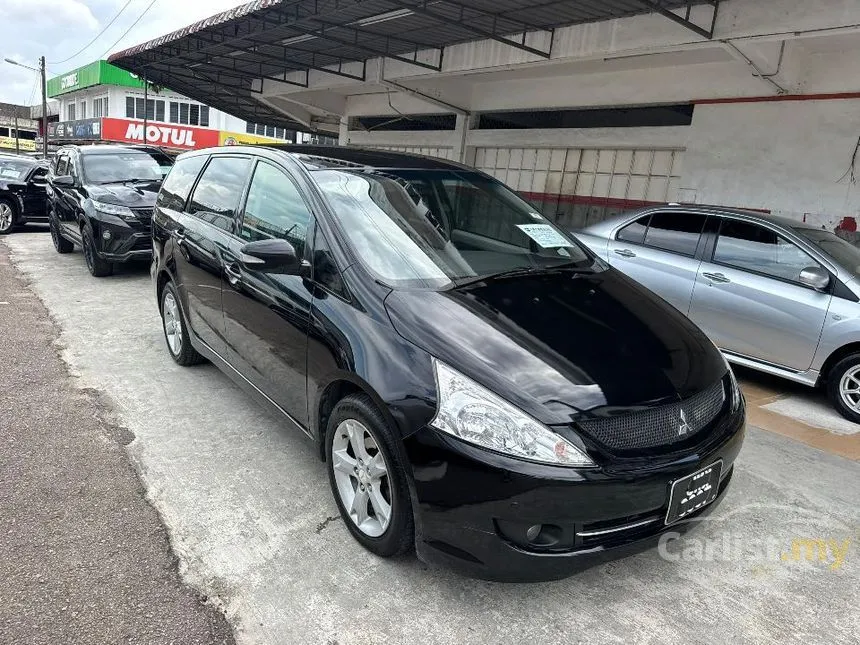 2008 Mitsubishi Grandis MPV