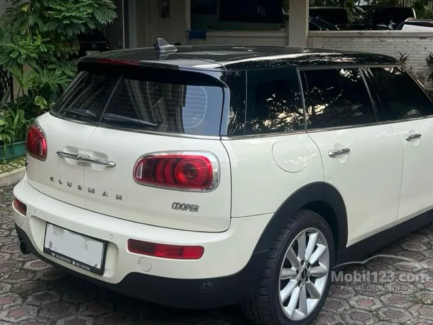 2017 MINI Clubman Cooper Wagon