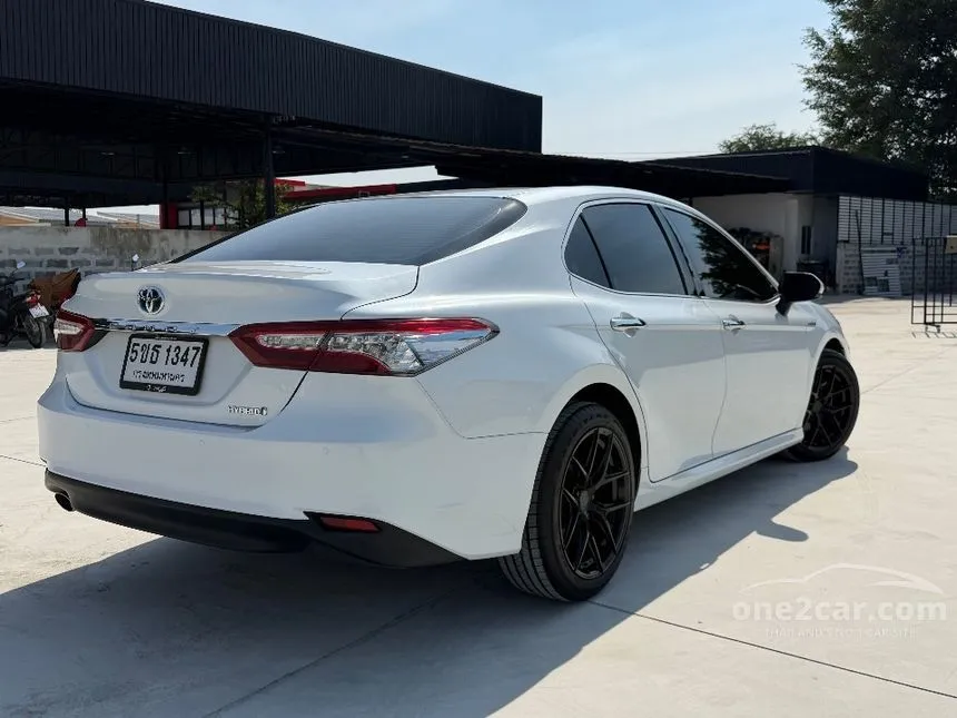 2020 Toyota CAMRY Hybrid Sedan