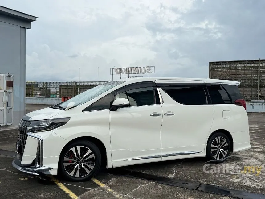 2018 Toyota Alphard MPV
