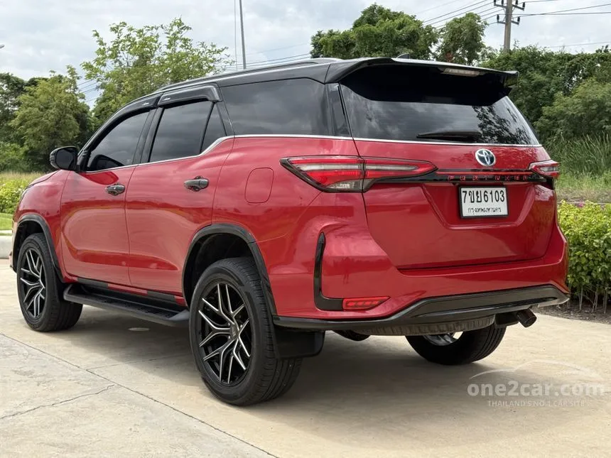 2017 Toyota FORTUNER V SUV
