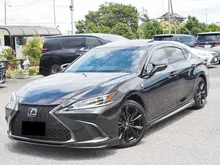 2022 UNREGISTER Lexus ES 300h 2.5 F Sport Sedan TRD Aerodynamics Package, OP/Mark Levinson (Incoming) Open for booking