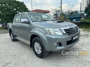 2014 Toyota Hilux 2.5 G VNT Dual Cab (Metallic) Pickup