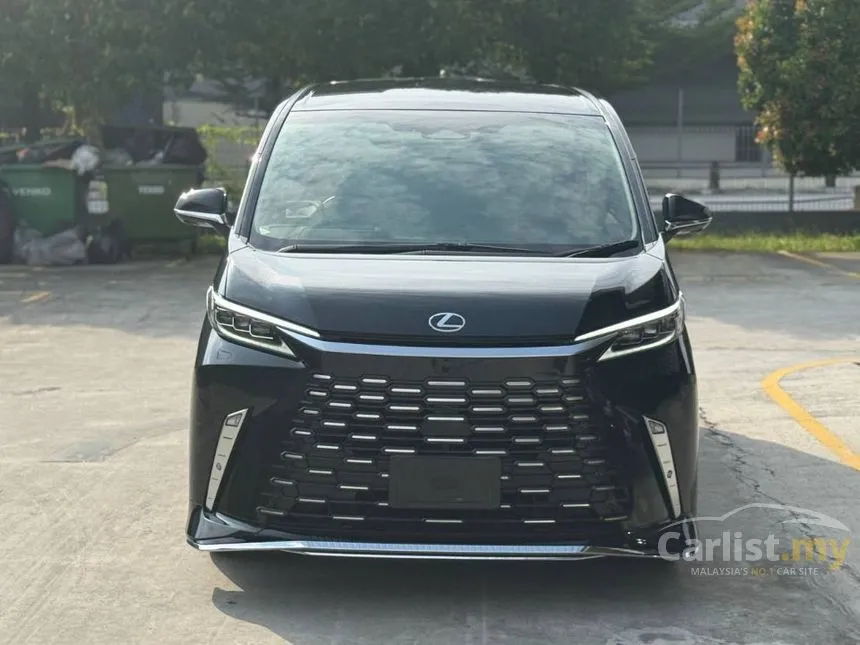 2025 Lexus LM 500h Version L 6 Seater MPV