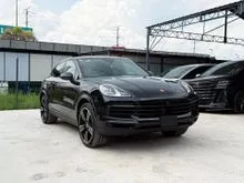 HOT SALE UNIT 2022 Porsche Cayenne 3.0 Coupe (Sport Chrono, Panorama Roof, Matrix LED)