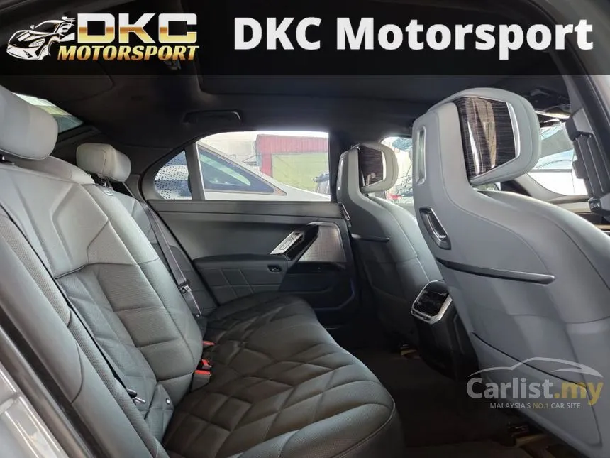 2023 BMW i7 xDrive60 M Sport Sedan