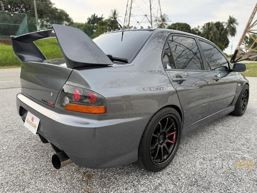 2003 Mitsubishi Lancer Evolution VIII Sedan