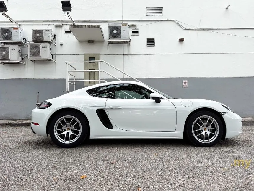 2021 Porsche 718 Cayman Coupe