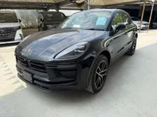 2022 Porsche Macan 2.0 PDK NEW FACELIFT SPORT CHRONO RED BLACK INTERIOR JAPAN SPEC GRADE 5/A UNRGES