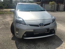 2012 Toyota Prius 1.8 Hybrid Luxury Hatchback