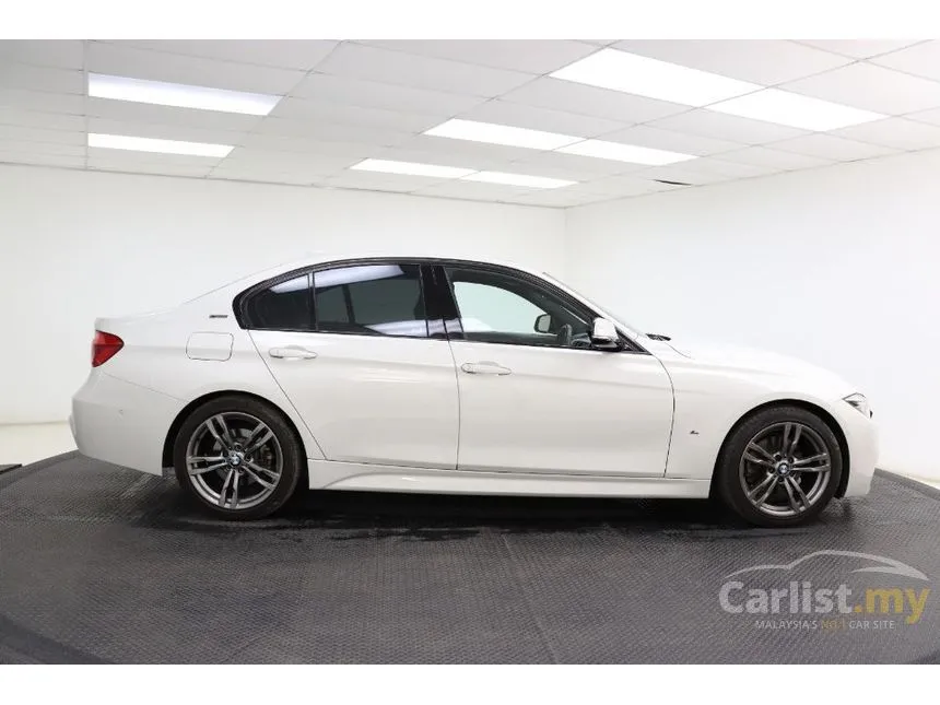 2019 BMW 330e M Sport Sedan