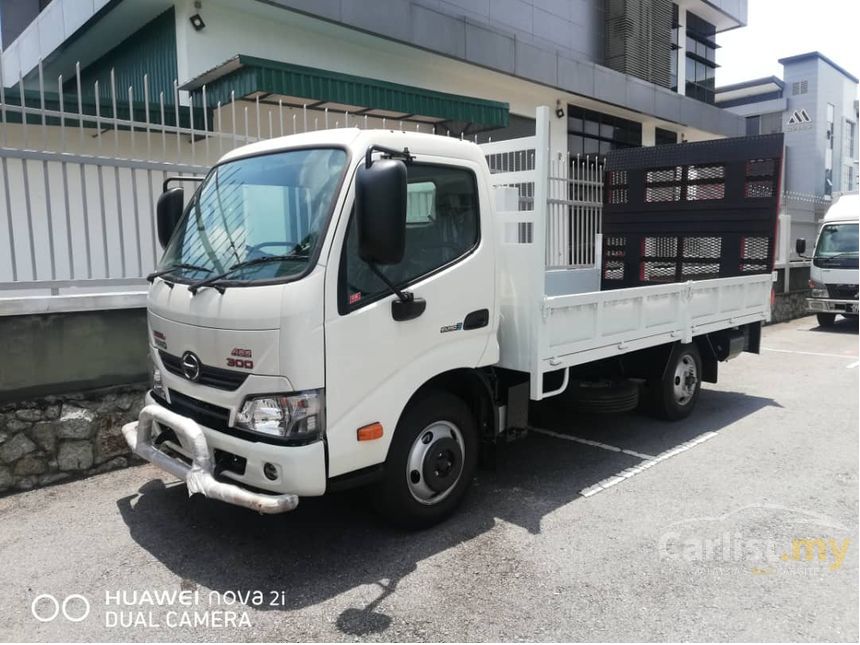 Hino 300 Series 2020 4 0 In Selangor Manual Lorry White For Rm 97 000 6858781 Carlist My