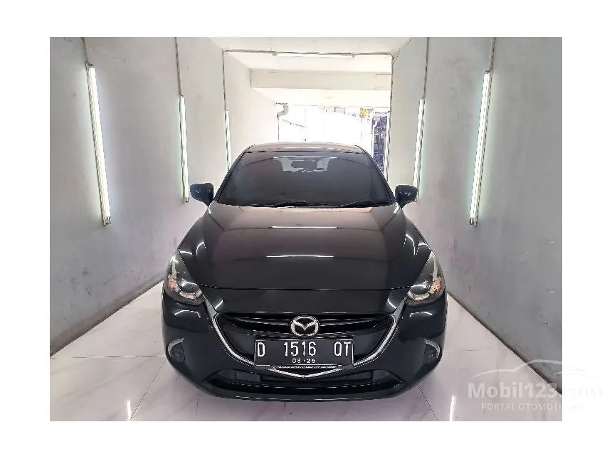 Jual Mobil Mazda 2 2018 R 1.5 di Jawa Barat Automatic Hatchback Hitam Rp 190.000.000