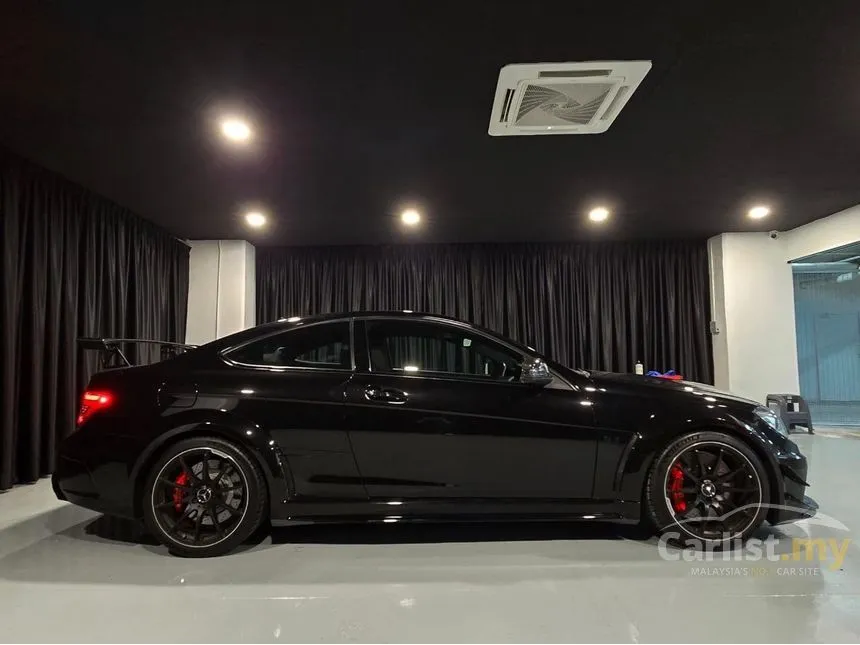 2012 Mercedes-Benz AMG C63 Coupe