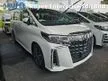 Recon 2021 Toyota Alphard 2.5 SC Sunroof 3 LED Digital Inner Mirror Blind Spot Monitor Pilot Leather Aircond Seats Reverse Camera Power boot Unregistered