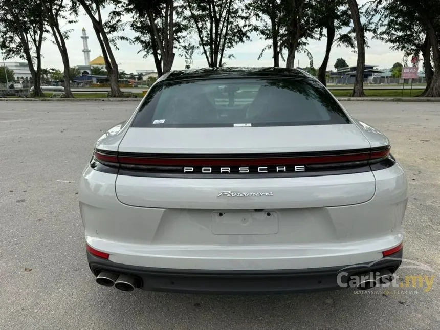 2024 Porsche Panamera Hatchback