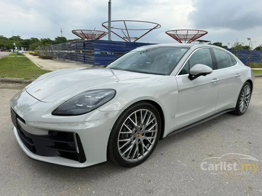 2024 Porsche Panamera Hatchback