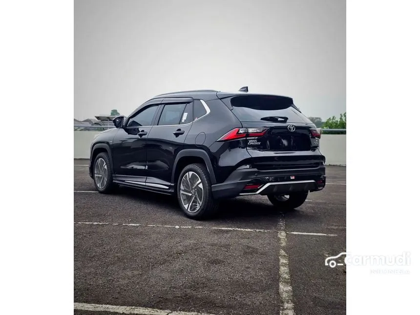 2025 Toyota Yaris Cross S HV with GR Parts Aero Pkg SUV
