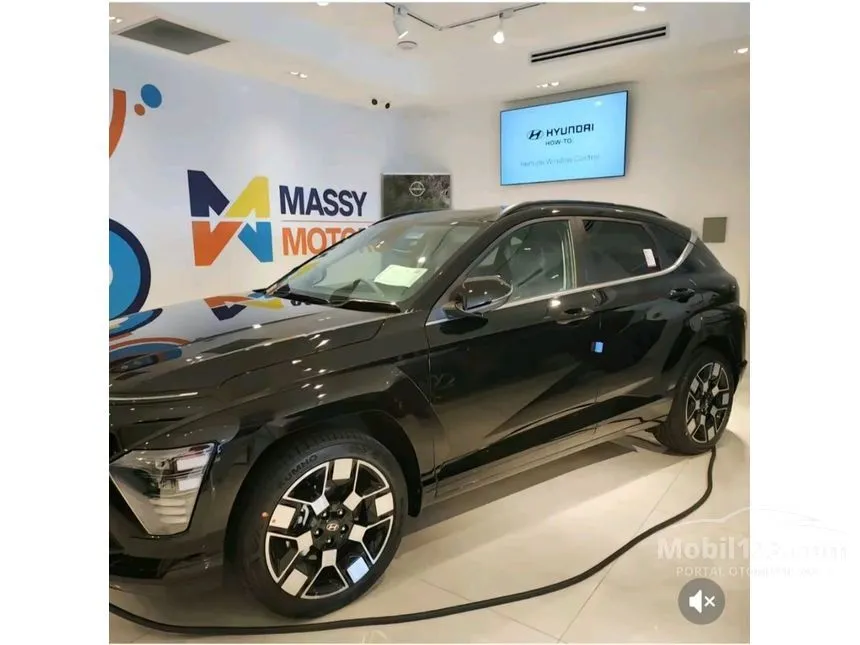 Jual Mobil Hyundai Kona 2025 Signature Standard Range di Jawa Barat Automatic SUV Hitam Rp 580.000.000